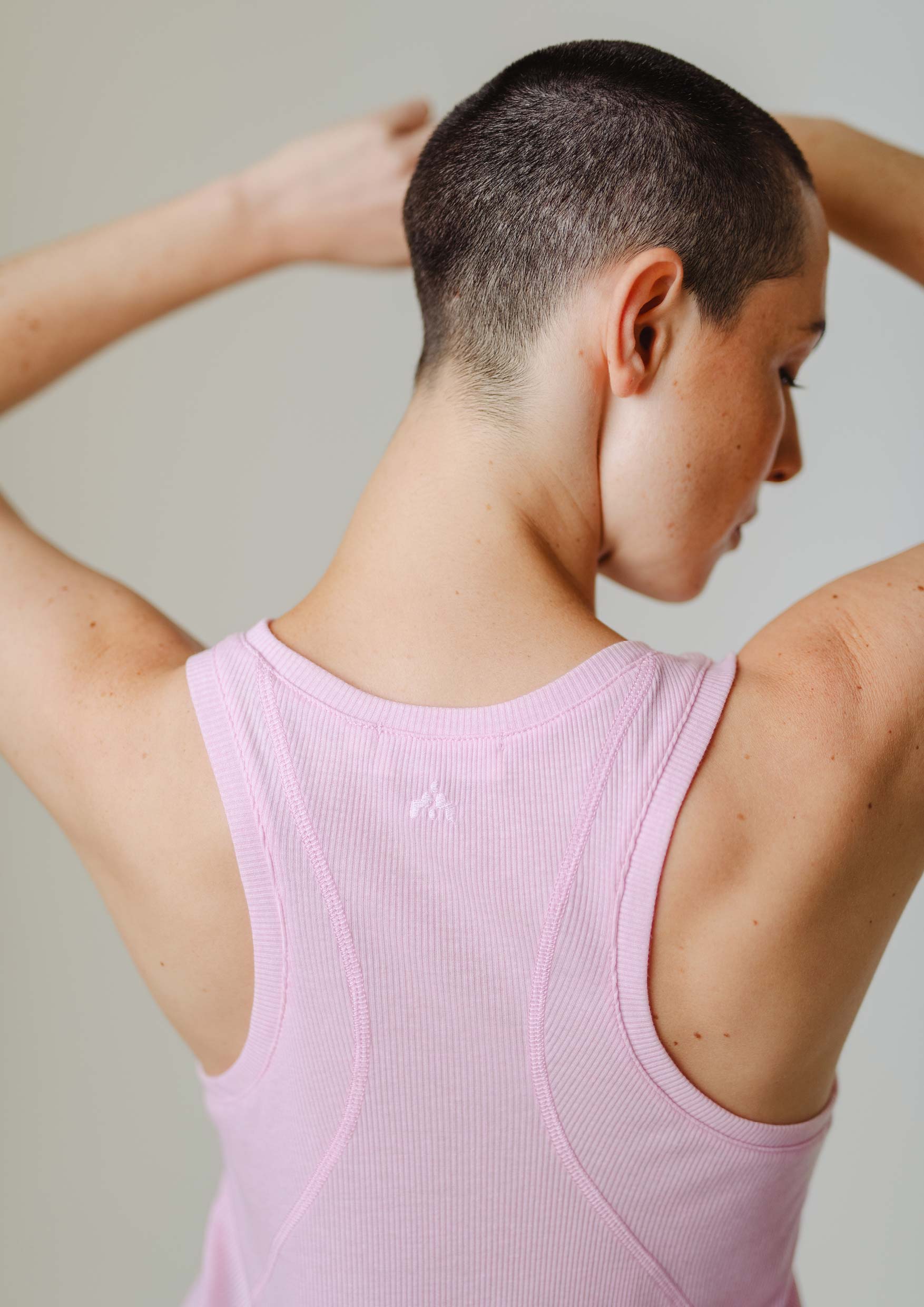 OHOHOM-Ethical-Sportswear_Brand-Product-Design_Mindt_3