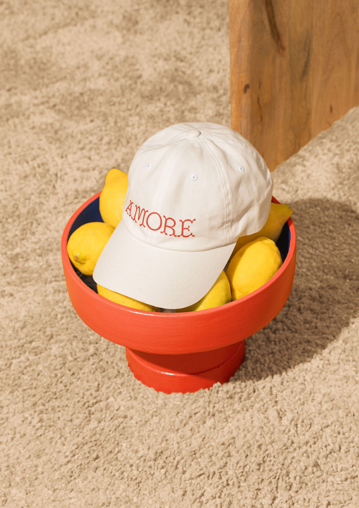 Barur-Typeface_Unique-Display-Font_MNDT-Type_Amore-Collection_1