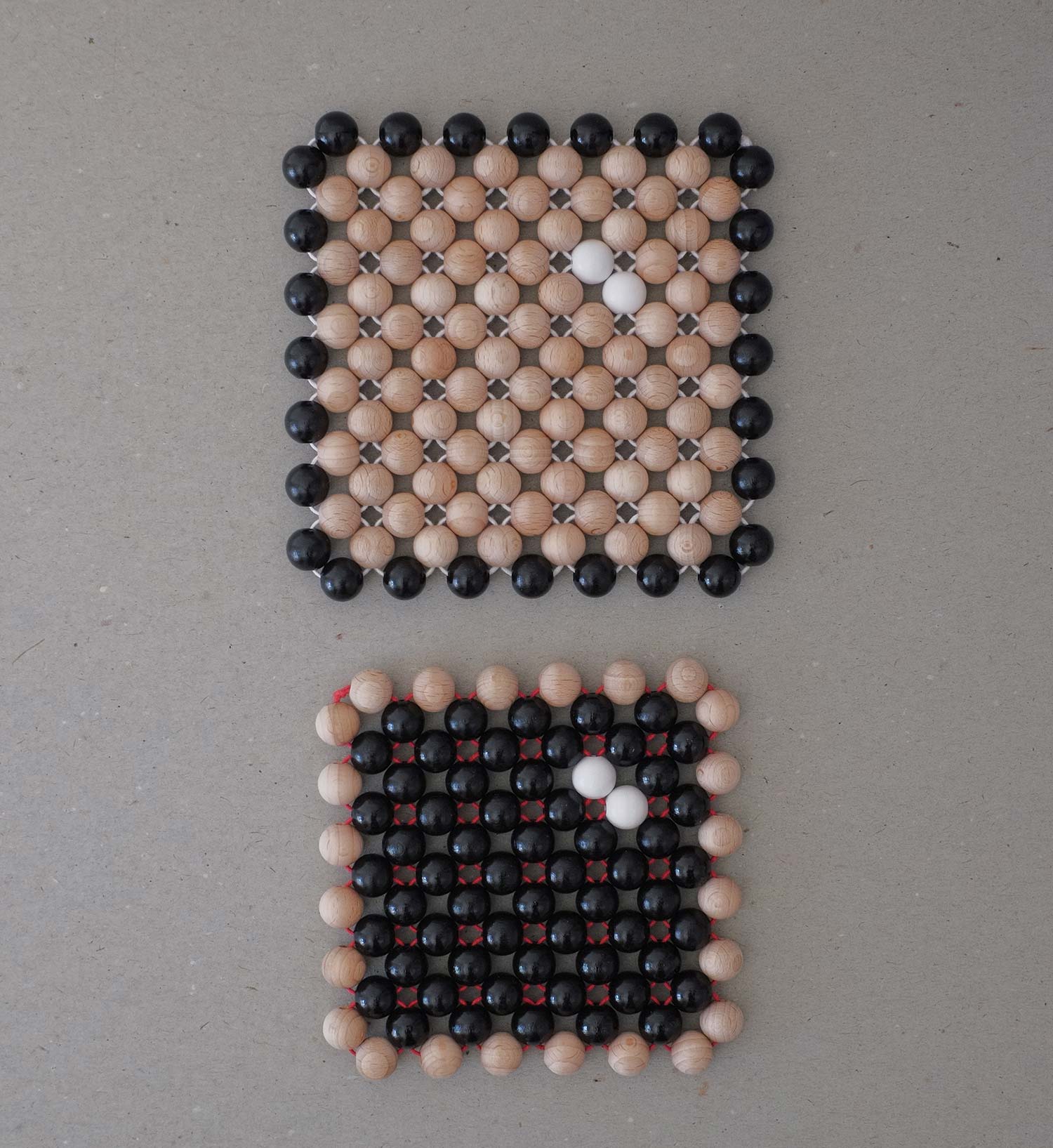 Mindt-Design-Studio_Wooden-Coasters-Untersetzer-Holzperlen_Handmade_Flatlay_Packshot_01-